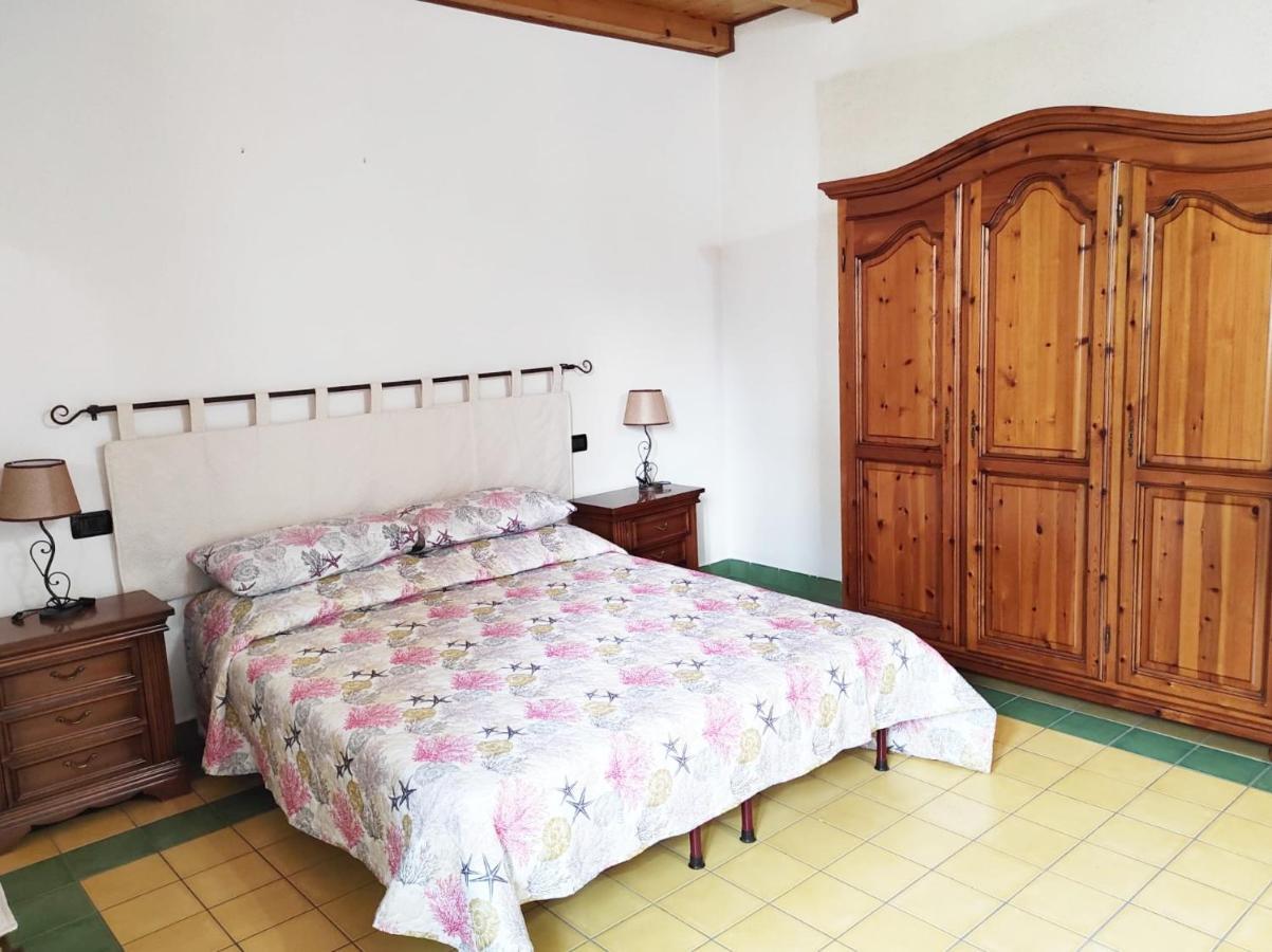 דירות אורוסיי Casa Lupino מראה חיצוני תמונה